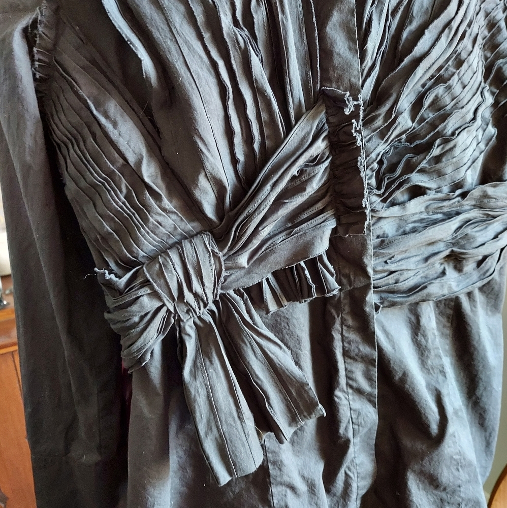 100% cotton ruched bow top. RUNS SMALL. Robert Rodriguez Nieman Marcus